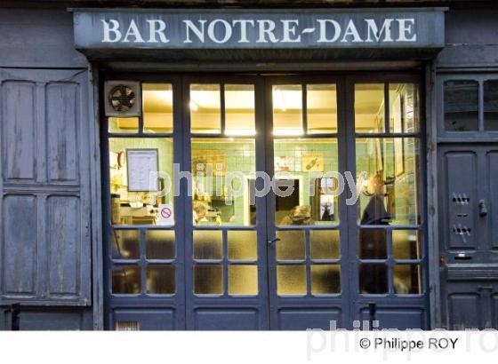BAR NOTRE-DAME, QUARTIER DES CHARTRONS, BORDEAUX, FRANCE (33F14607.jpg)