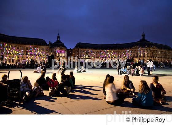 FETE DU VIN, PLACE DE LA BOURSE, BORDEAUX (33F16603.jpg)