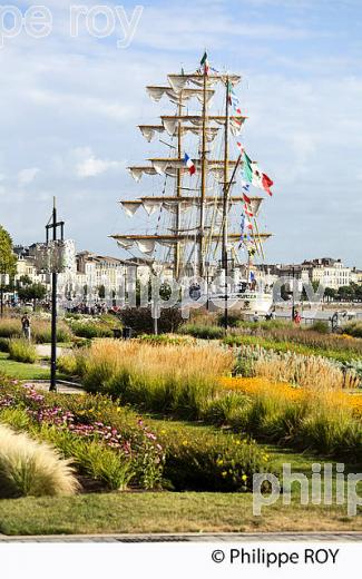 VOILIER MEXICAIN LE CUAUHTEMOC AU PORT DE BORDEAUX (33F16622.jpg)