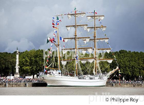VOILIER MEXICAIN LE CUAUHTEMOC AU PORT DE BORDEAUX (33F16628.jpg)