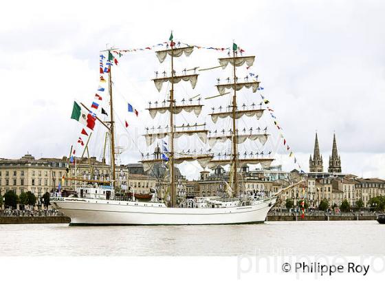 VOILIER MEXICAIN LE CUAUHTEMOC AU PORT DE BORDEAUX (33F16630.jpg)