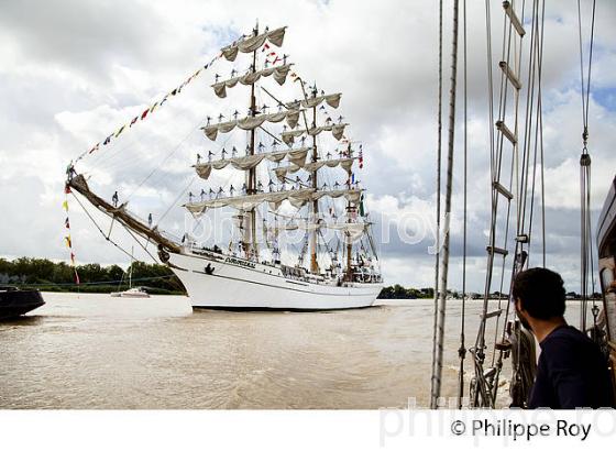 VOILIER MEXICAIN LE CUAUHTEMOC AU PORT DE BORDEAUX (33F16704.jpg)