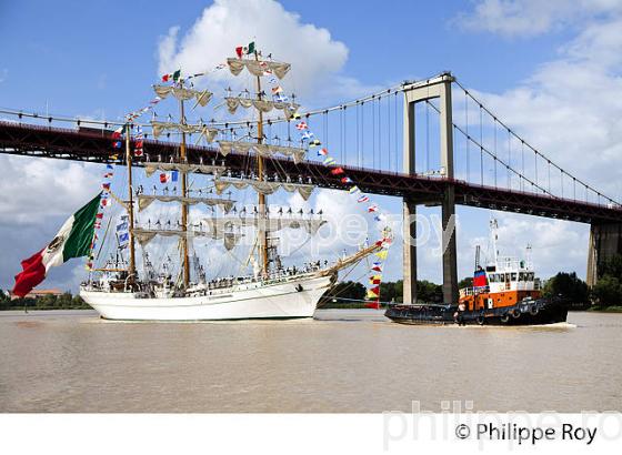 VOILIER MEXICAIN LE CUAUHTEMOC AU PORT DE BORDEAUX (33F16721.jpg)