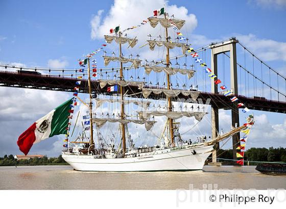 VOILIER MEXICAIN LE CUAUHTEMOC AU PORT DE BORDEAUX (33F16722.jpg)