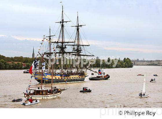 ARRIVEE DU VIEUX GREEMENT L' HERMIONE A BORDEAUX, GIRONDE, AQUITAINE. (33F17918.jpg)