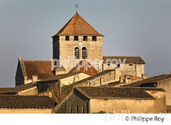EGLISE ROMANE  DU LIBOURNAIS,  MONTAGNE,GIRONDE, AQUITAINE. (33F18011.jpg)