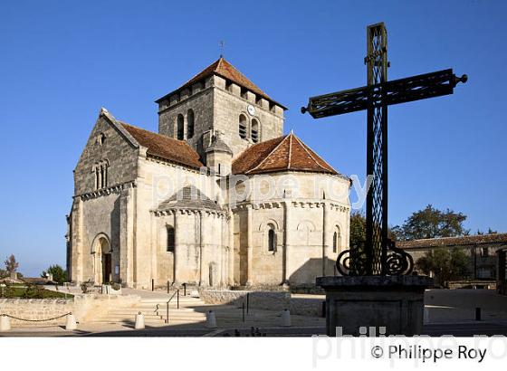 EGLISE ROMANE  DU LIBOURNAIS,  MONTAGNE,GIRONDE, AQUITAINE. (33F18013.jpg)