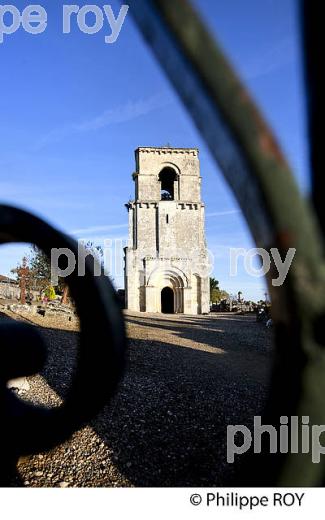 EGLISE ROMANE  DU LIBOURNAIS,  MONTAGNE,GIRONDE, AQUITAINE. (33F18020.jpg)