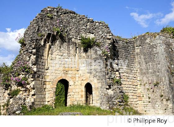 LA CITADELLE DE BLAYE ET VESTIGES DU CHEMIN DE SAINT JACQUES , ESTUAIRE DE LA GIRONDE, AQUITAINE. (33F18025.jpg)