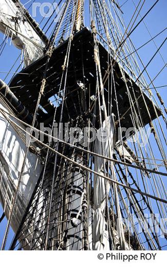 REPLIQUE DU  VAISSEAU L' HERMIONE,  A BORDEAUX, GIRONDE, AQUITAINE. (33F18307.jpg)