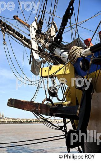 REPLIQUE DU  VAISSEAU L' HERMIONE,  A BORDEAUX, GIRONDE, AQUITAINE. (33F18310.jpg)