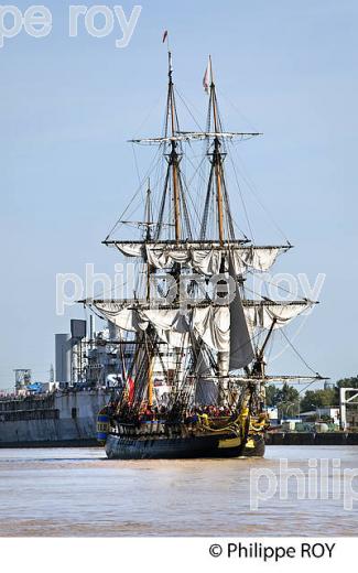 REPLIQUE DU  VAISSEAU L' HERMIONE,  A BORDEAUX, GIRONDE, AQUITAINE. (33F18339.jpg)