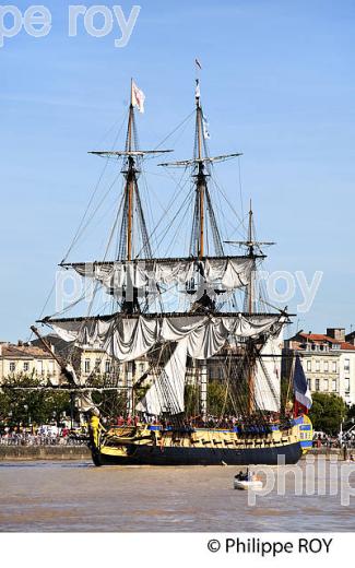 REPLIQUE DU  VAISSEAU L' HERMIONE,  A BORDEAUX, GIRONDE, AQUITAINE. (33F18418.jpg)