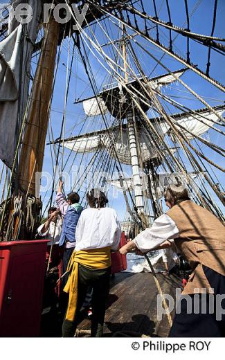 REPLIQUE DU  VAISSEAU L' HERMIONE,  A BORDEAUX, GIRONDE, AQUITAINE. (33F18631.jpg)