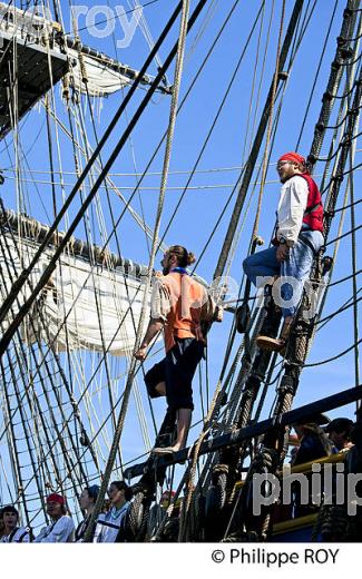 REPLIQUE DU  VAISSEAU L' HERMIONE,  A BORDEAUX, GIRONDE, AQUITAINE. (33F18704.jpg)