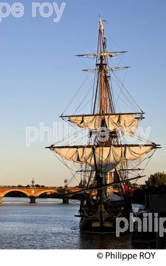 REPLIQUE DU  VAISSEAU L' HERMIONE,  A BORDEAUX, GIRONDE, AQUITAINE. (33F18719.jpg)