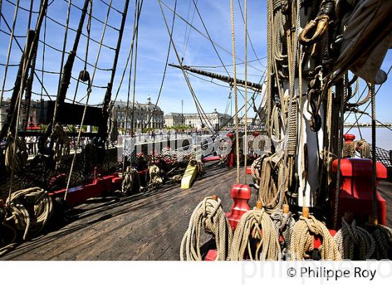 REPLIQUE DU  VAISSEAU L' HERMIONE,  A BORDEAUX, GIRONDE, AQUITAINE. (33F18725.jpg)