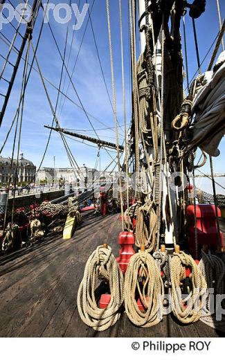 REPLIQUE DU  VAISSEAU L' HERMIONE,  A BORDEAUX, GIRONDE, AQUITAINE. (33F18727.jpg)