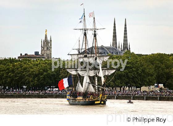 REPLIQUE DU  VAISSEAU L' HERMIONE,  A BORDEAUX, GIRONDE, AQUITAINE. (33F18735.jpg)