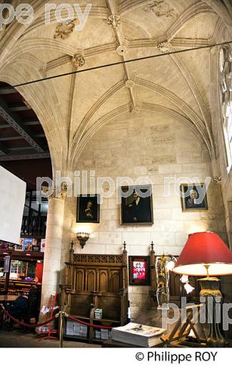 EGLISE SAINT SIMEON, CINEMA UTOPIA, PLACE CAMILLE JULIAN,  VILLE DE BORDEAUX, GIRONDE, AQUITAINE. (33F19524.jpg)