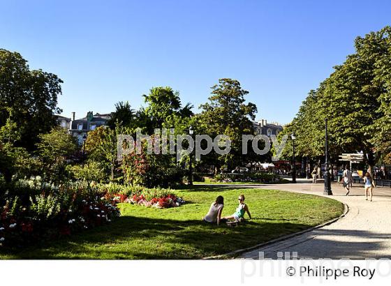 LA PLACE GAMBETTA,  BORDEAUUX , GIRONDE. (33F19528.jpg)