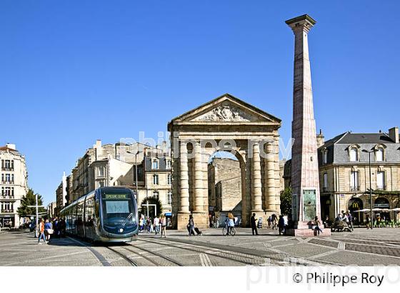 PLACE DE LA VICTOIRE, PORTE D' AQUITAINE, VILLE  DE BORDEAUX, GIRONDE. (33F19701.jpg)