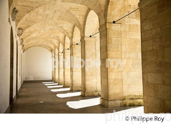 LA COUR MABLY, QUARTIER DES GRANDS HOMMES, BORDEAUX, GIRONDE. (33F19936.jpg)