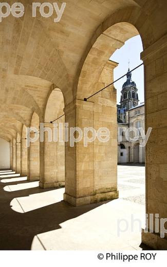 LA COUR MABLY, QUARTIER DES GRANDS HOMMES, BORDEAUX, GIRONDE. (33F19939.jpg)