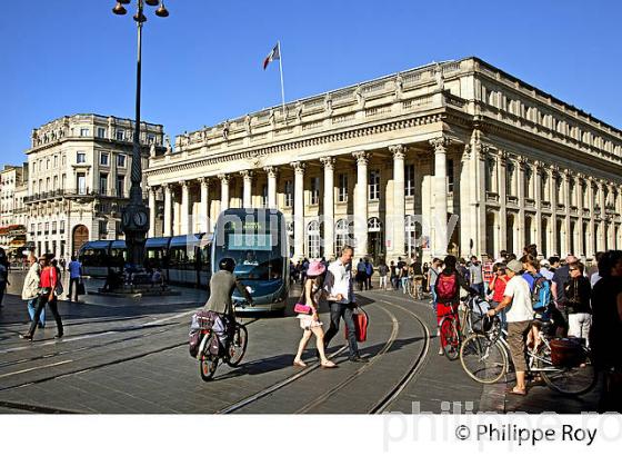 LE GRAND THEATRE, OPERA DE BORDEAUX, GIRONDE, AQUITAINE. (33F20338.jpg)