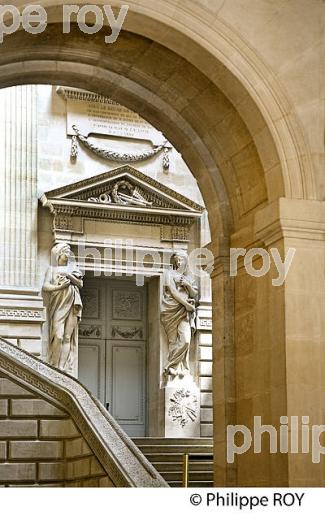 LE GRAND THEATRE, OPERA DE BORDEAUX, GIRONDE, AQUITAINE. (33F20522.jpg)