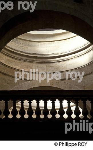 LE GRAND THEATRE, OPERA DE BORDEAUX, GIRONDE, AQUITAINE. (33F20533.jpg)