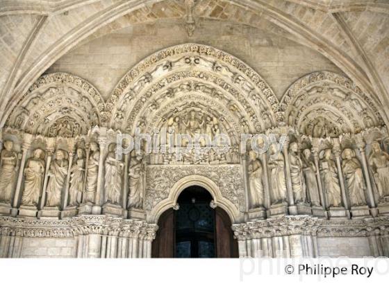 EGLISE DE SAINT SEURIN,  QUARTIER SAINT SEURIN,  BORDEAUUX , GIRONDE. (33F20711.jpg)
