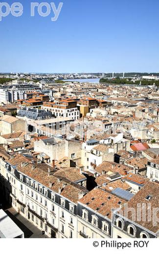 BORDEAUX VU DEPUIS LA TOUR PEY-BERLAND, GIRONDE. (33F21928.jpg)