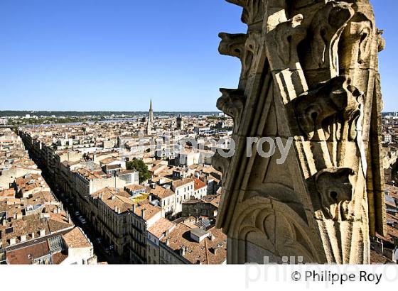 BORDEAUX VU DEPUIS LA TOUR PEY-BERLAND, GIRONDE. (33F22002.jpg)