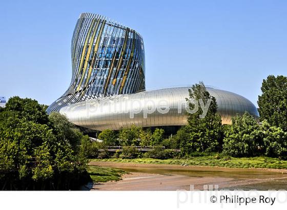 LA CITE DU VIN, UN MONDE DE CULTURES, QUARTIER BACALAN, BORDEAUX, GIRONDE. (33F22333.jpg)