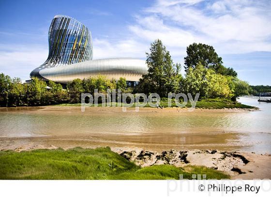 LA CITE DU VIN, UN MONDE DE CULTURES, QUARTIER BACALAN, BORDEAUX, GIRONDE. (33F22334.jpg)