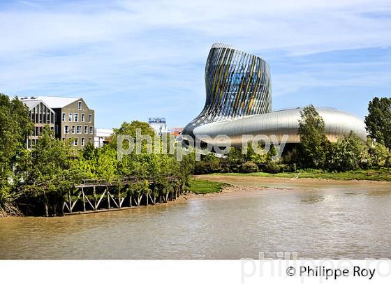 LA CITE DU VIN, UN MONDE DE CULTURES, QUARTIER BACALAN, BORDEAUX, GIRONDE. (33F22337.jpg)