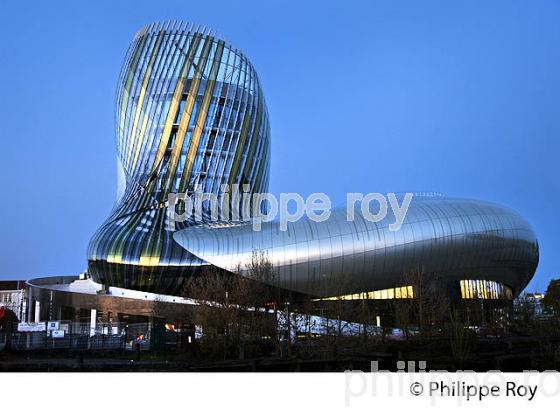 LA CITE DU VIN, UN MONDE DE CULTURES, QUARTIER BACALAN, BORDEAUX, GIRONDE. (33F22339.jpg)