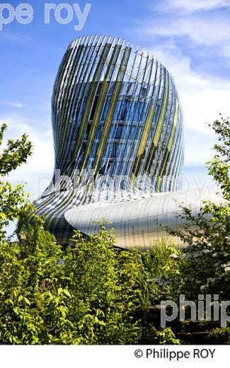 LA CITE DU VIN, UN MONDE DE CULTURES, QUARTIER BACALAN, BORDEAUX, GIRONDE. (33F22403.jpg)