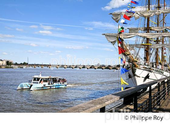 LE VOILIER ECOLE, CUAUHTEMOC,  A QUAI, FETE DU FLEUVE , BORDEAUX, GIRONDE. (33F22629.jpg)