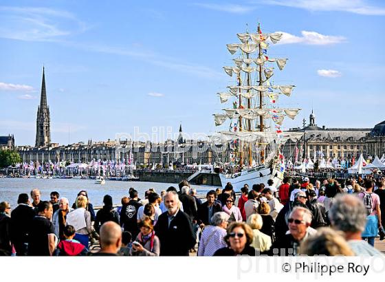 LE VOILIER ECOLE, CUAUHTEMOC,  A QUAI, FETE DU FLEUVE , BORDEAUX, GIRONDE. (33F22631.jpg)