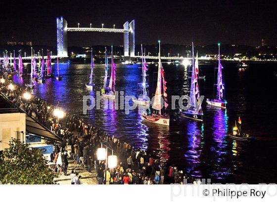 PARADE  DU  BELEM ET SOLITAIRE DU FIGARO,  FETE DU FLEUVE , A BORDEAUX, GIRONDE. (33F22710.jpg)