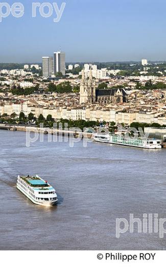 CROISIERE  FLUVIALE  SUR LA GARONNE, BORDEAUX, GIRONDE. (33F23439.jpg)
