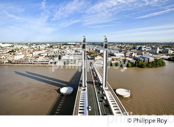 LE PONT LEVANT CHABAN-DELMAS, SUR LA GARONNE, BORDEAUX, GIRONDE. (33F23514.jpg)