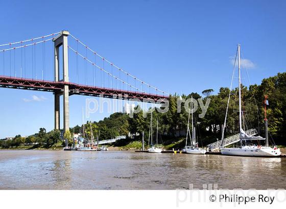 HALTE NAUTIQUE  SUR LA GARONNE, A LORMONT , BORDEAUX METROPOLE. (33F23902.jpg)