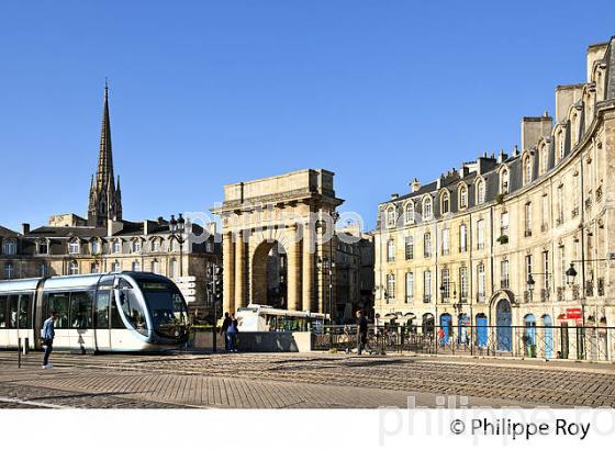 PORTE DE BOURGOGNE, PLACE BIR HAKEIM, BORDEAUX GIRONDE. (33F24027.jpg)