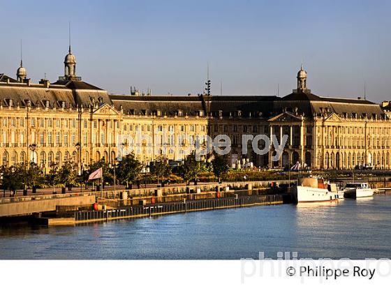 FACADE DES QUAIS ET LA GARONNE, BORDEAUX GIRONDE. (33F24116.jpg)