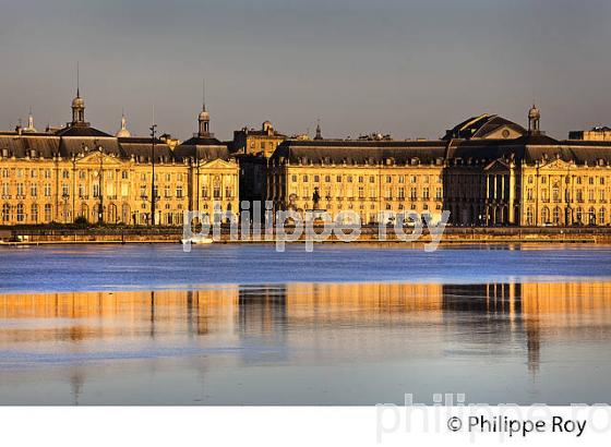 FACADE DES QUAIS ET LA GARONNE, BORDEAUX GIRONDE. (33F24118.jpg)