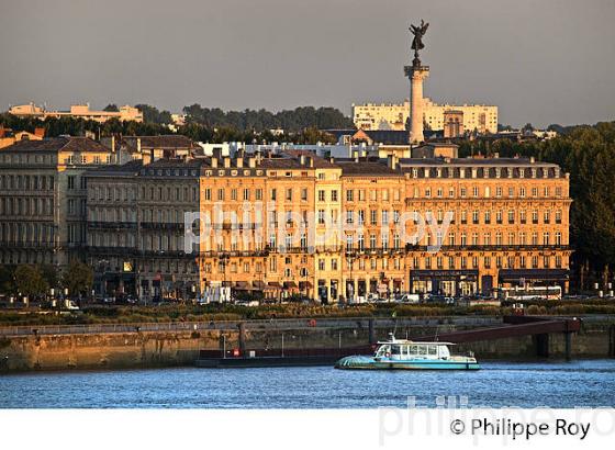 FACADE DES QUAIS, LA GARONNE, PORT DE LA LUNE, VILLE DE BORDEAUX, GIRONDE. (33F24122.jpg)