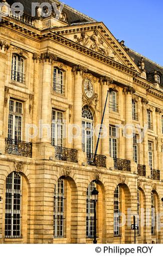 LE PALAIS DE LA BOURSE, FACADE DES QUAIS , VILLE DE BORDEAUX, GIRONDE. (33F24127.jpg)